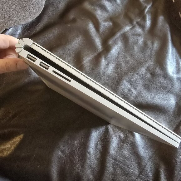 Microsoft Surface Book SX3-0001 Convertible Tablet / Laptop (AS IS, for parts) - Picture 8 of 13